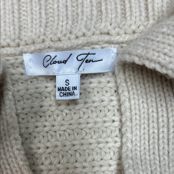 Cloud Ten Elegant Cream V-Neck Women's Sweater - Picture 2 of 2